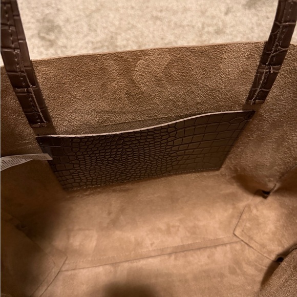 Old Navy Brown Croc-Embossed Bag Vegan Leather Tote - Picture 5 of 8
